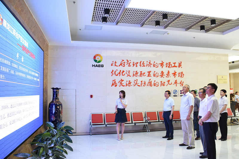 DSC_7227_巡回指导组了解火博发展情况.jpg DSC_7227_巡回指导组了解火博发展情况.jpg